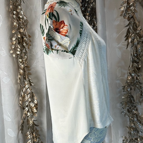 Miss Me Floral Sleeve Boho Blouse Small Ivory Tropical Print crochet Detail - Picture 3 of 9